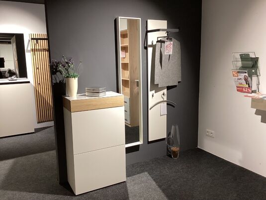 Garderobe Contur Aversa 